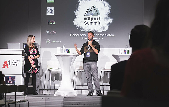 Speaker am eSport Summit 2019 LimeSoda Mitarbeiter David Ihl und Laura Peter am eSport Summit 2019