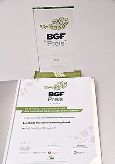 Trophäe und Urkunde BGF-Preis Wien 2020