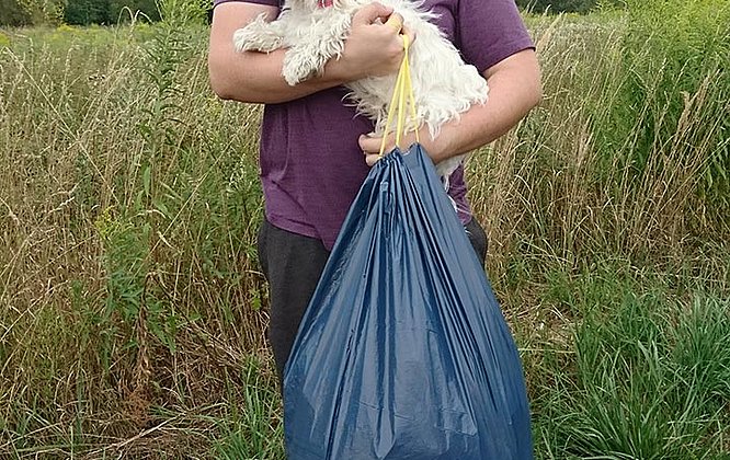 Trashbusters auf der Donauinsel mit Hund